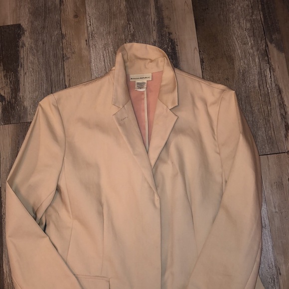 Banana Republic tailored tan jacket. Size S. - Picture 3 of 10